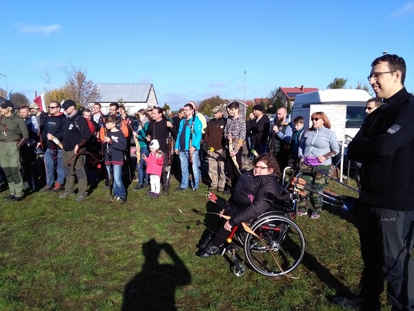 Uczestnicy Niepodległościowego Turnieju Łuczniczego 2019