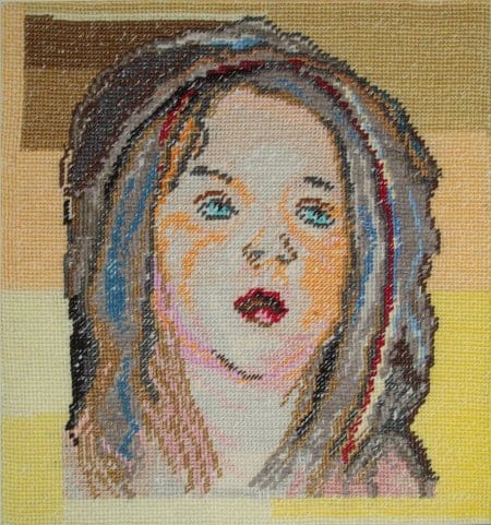 Haftowany portret autorstwa Moniki. Przedstawia on portret dziewczyny.
