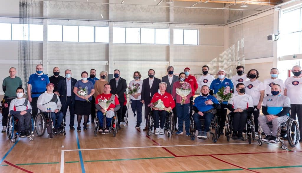 Na zdjęciu uczestnicy biorący udział w zawodach