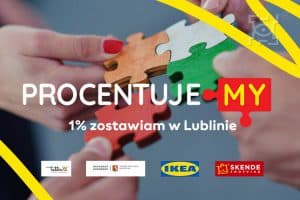 Cztery dłonie trzymające kolorowe puzzle, napis ProcentujeMY 1% zostawiam w Lublinie