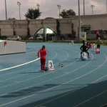 Zawodnicy przygotowują się do biegu.