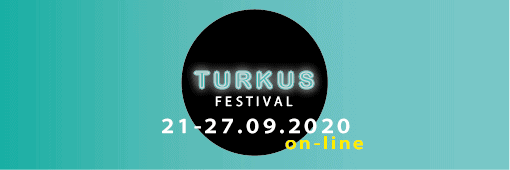 Plakat promujący wydarzenie. Na turkusowym tle czarne koło w środku z tekstem: TURKUS FESTIVAL 21-27.09.2020 online
