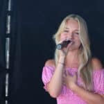 Blondynka Kinga Wołoszyn, znana z III edycji The Voice Kids