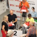 Finaliści drugiego miejsca w wieloboju z prezentami w III Dniu Pikniku