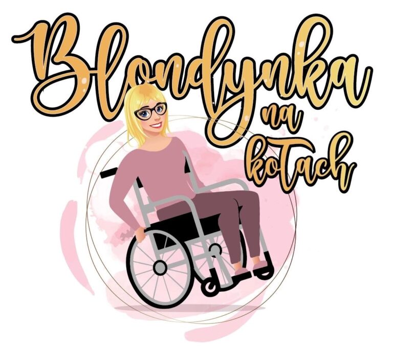 Grafika przedstawiająca kobietę w okularach siedzącą na wózku inwalidzkim. U góry żółty napis: Blondynka na kołach