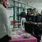 Pani Anna Bieganowska-Skóra – Sekretarz Zarządu LFOON-SW przy stoisku wystawienniczym towarzyszącym Wielkiej Gali Integracji