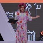 Stojąca na scenie Pani Małgorzata Szumowska