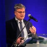 Dr hab. Marek Rymsza (Doradca Prezydenta RP, Przewodniczący Rady do Spraw. Społecznych Narodowej Rady Rozwoju, Przewodniczący Rady Programowej ds. CUS), podczas wystąpienia pt. „Centra usług społecznych. Potencjał intencjonalnie wywołanej zmiany w lokalnej polityce społecznej w Polsce”.