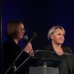 Pani Małgorzata Romanko (Dyrektor Regionalnego Ośrodka Polityki Społecznej w Lublinie) i Pani Edyta Filipczak (Zastępca Dyrektora Regionalnego Ośrodka Polityki Społecznej w Lublinie), podczas zakończenia Konferencji