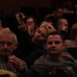 Publiczność siedząca na widowni