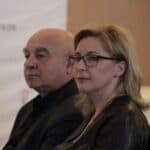 Od lewej siedzą: Pan Ryszard Dados (Zastępca Dyrektora Lubelskiego Oddziału PFRON), Pani Małgorzata Paprota (Dyrektor Oddziału Lubelskiego PFRON)