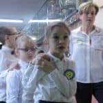 Społeczność uczniowska SOSW dla Dzieci i Młodzieży Niepełnosprawnych im. Prof. Zofii Sękowskiej w Lublinie przed rozpoczęciem uroczystości