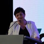 Pani Barbara Farjon (Spółdzielnia Socjalna „Sami Swoi” Zamość) podczas prezentacji podmiotu certyfikowanego.