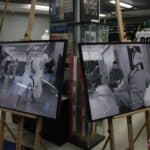 Centrum Historii Sportu - sztalugi ze zdjęciami Arkadiusza Zawadzkiego