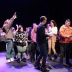 Ogłoszenie wyników II etapu eliminacji regionalnych, na scenie stoją Laureaci II miejsca - Grupa Teatralna Misz Masz ze Specjalnego Ośrodka Szkolno-Wychowawczego im. Św. Franciszka z Asyżu w Kęble