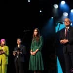 Na scenie stoją od lewej: prowadzący Galę - Aleksanda Borzęcka oraz Maciej Cieciora, Aleksandra Kulik - Prezes Zarządu Fundacji Sempre a Frente, dr Krzysztof Żuk - Prezydent Miasta Lublin