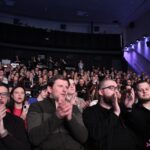 Oklaski Gości, siedzących na widowni