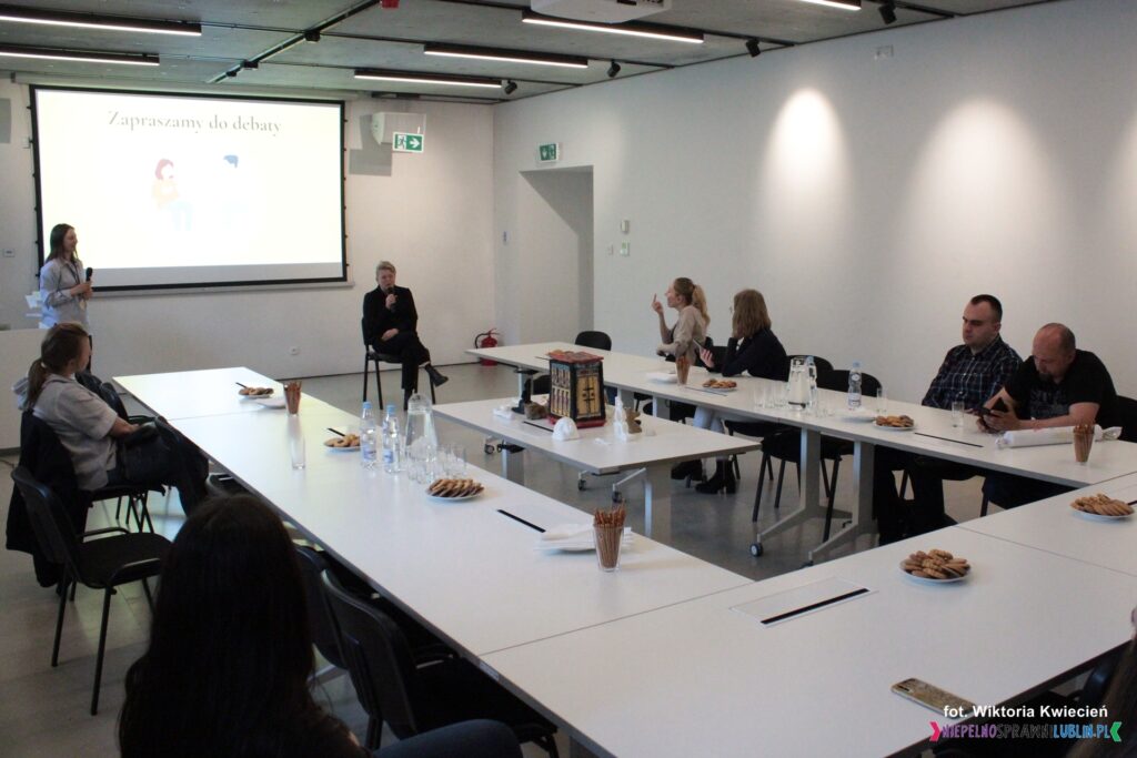 Uczestnicy "Debaty o dostępności"