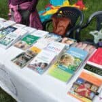 Literatura dotycząca funkcjonowania osób z autyzmem na stoisku Pedagogicznej Biblioteki Wojewódzkiej im. KEN w Lublinie