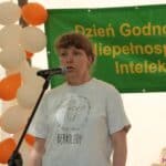 Recytatorka Katarzyna Kozdra z WTZ w Janowicy PSONI Koło w Łęcznej