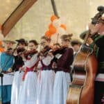 Kapela Zespołu Tańca Ludowego “Leszczyniacy” ze Świdnika w strojach ludowych