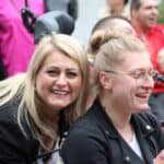 Dwie roześmiane blondynki