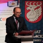 Pan Radosław Brzózka odczytuje list okolicznościowy Pana Przemysława Czarnka Ministra Edukacji i Oświaty