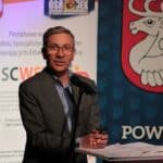 Pan prof. Wojciech Otrębski, wykładowca KUL, konsultant międzynarodowych programów badawczych