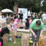 Tworzenie zwierząt z materiałów pochodzących z recyklingu w konkursie pn. “Zwierzę z bajkowej krainy”