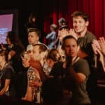 Animacja na scenie wykonywana przez Instruktorkę Karolinę Czajkę oraz Uczestników ŚDS "Akademia Artystyczna"