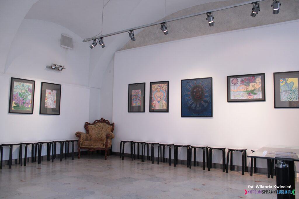 Wnętrze galerii Art Brut