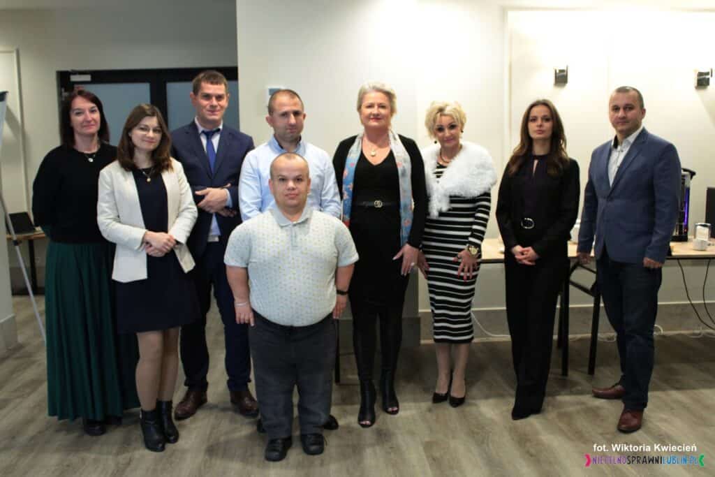Pamiątkowe zdjęcie Uczestników wydarzenia