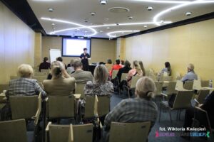 Warsztat pt."Jak odpowiedzialnie planować finanse organizacji i jej rozwój?" widok na salę wykładową