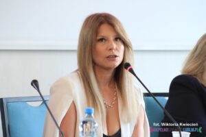 Pani Agata Dziubińska-Gawlik – Prezes Europejskiego Domu Spotkań – Fundacji Nowy Staw