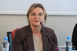 Pani Justyna Czernij-Jezierska – Prezes Stowarzyszenia “Przystań Mieniany” i Konsorcjum Spółdzielni Socjalnych w Mienianach