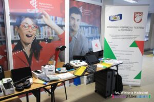 Stoisko Ośrodka Wsparcia i Testów w Świdniku