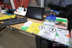 Publikacje i osprzęt wyeksponowany na stoisku OWiT świdnik