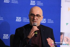 Pan Tomasz Wojakowski, Pełnomocnik Prezesa Zarządu ds. Dostępności w Państwowym Funduszu Rehabilitacji Osób Niepełnosprawnych w trakcie wypowiedzi podczas panelu