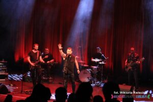 Na scenie Konrad Baum i Zespół Kultowi