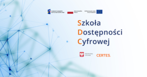 Błękitny baner z napisem Szkoła Dostępności Cyfrowej i logotypami Unijnymi oraz organizatorów