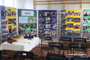 Wystawa fotografii to integralna część projektu „Aktywni to My – promowanie aktywności osób z niepełnosprawnością intelektualną w różnych dziedzinach życia społecznego”, realizowanego przez Stowarzyszenie „Jesteśmy wśród Was”