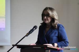 Pani mgr Iwona Lal - dyrektor SOSW Nr 2 w Lublinie