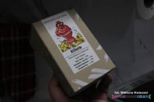 Pudełko urządzenia o nazwie "Al Dente" - wydaje dźwięk przypisany do twardości gotowanego makaronu