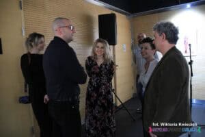 Od lewej stoją: Pani Natalia Dudek, Pan Mariusz Kuszpa,, Pani Magdalena Gałka, Pani Karolina Czajka, Pan Michał Stanowski