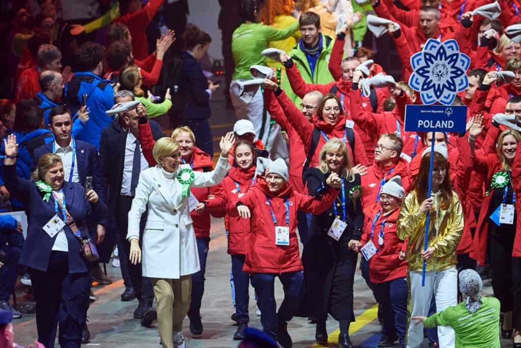 Pierwsza Dama Rzeczpospolitej Polski Agata Kornhauser-Duda oraz Reprezentanci Polski podczas Ceremonii Otwarcia Światowych Zimowych Igrzysk Olimpiad Specjalnych Turyn 2025; fot. Adam Nurkiewicz