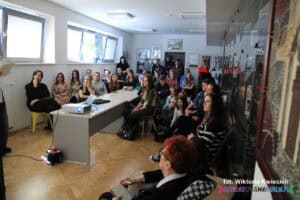 Grupa uczestników jednego z warsztatów prowadzonych przez studentów UMCS
