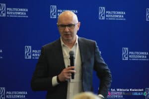 Pan Robert Róg, Prelegent