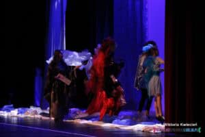 Spektakl teatralny pt. "Dziewczynka z zapałkami" Teatru Mlekołaki