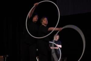 Spotkania Artystów Nieprzetartego Szlaku „Bajkowy Świat” 2009. Spektakl teatralny pt. "Poszukiwania" w wykonaniu Teatru Wojtuś