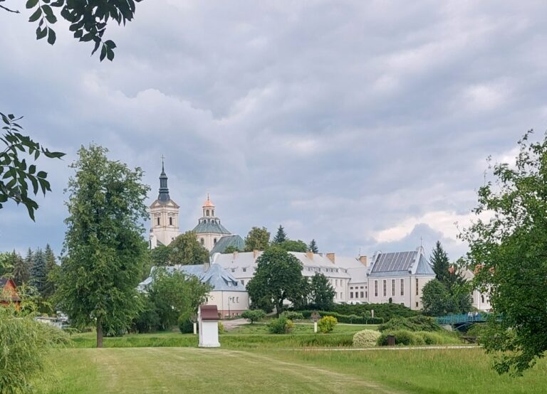 Budynki zespołu klasztornego w Kodniu